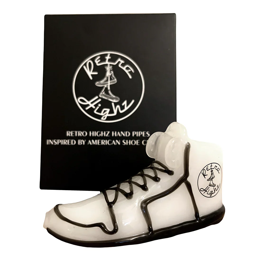 Retro Highz 4" Glass Shoe Hand Pipe - Sneaker Head Edition - Image 5